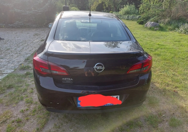 Opel Astra cena 22000 przebieg: 198000, rok produkcji 2015 z Wągrowiec małe 79